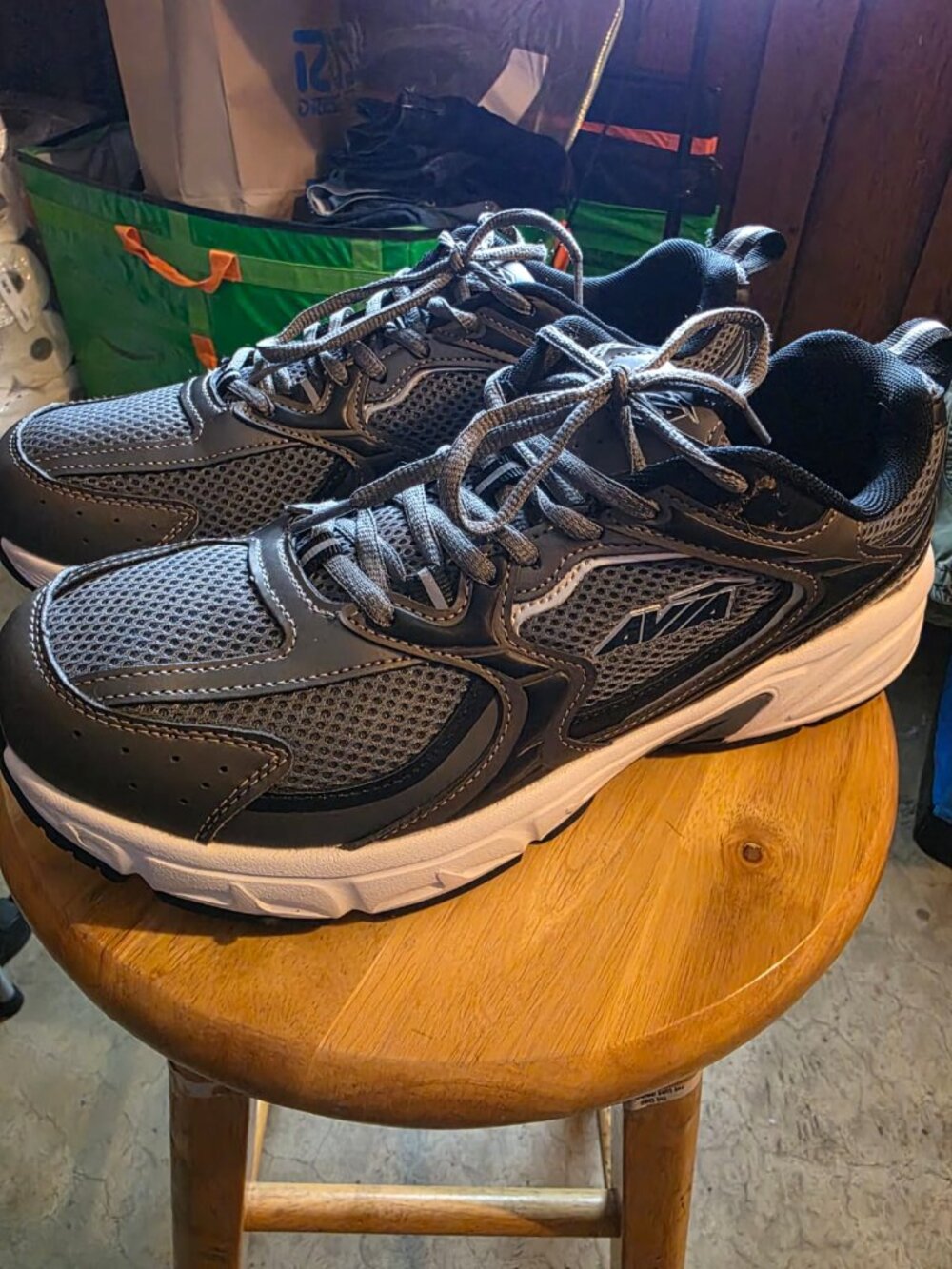 Avia 5000 Men’s Size 11 Gray Athletic Running Shoes Pre-Owned